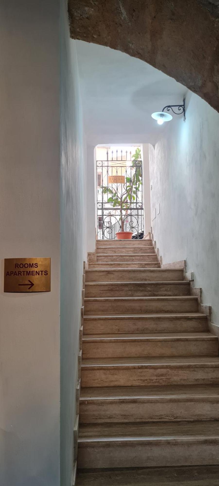 Il Museo Di Teresa Piazza Del Teatro Centrale Agrigento Eksteriør billede